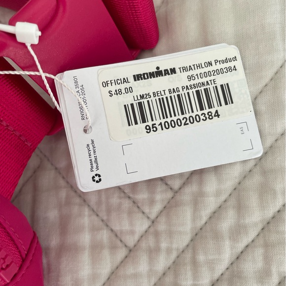 Lululemon Athletica Pink Crossbody Bag - Picture 2 of 3